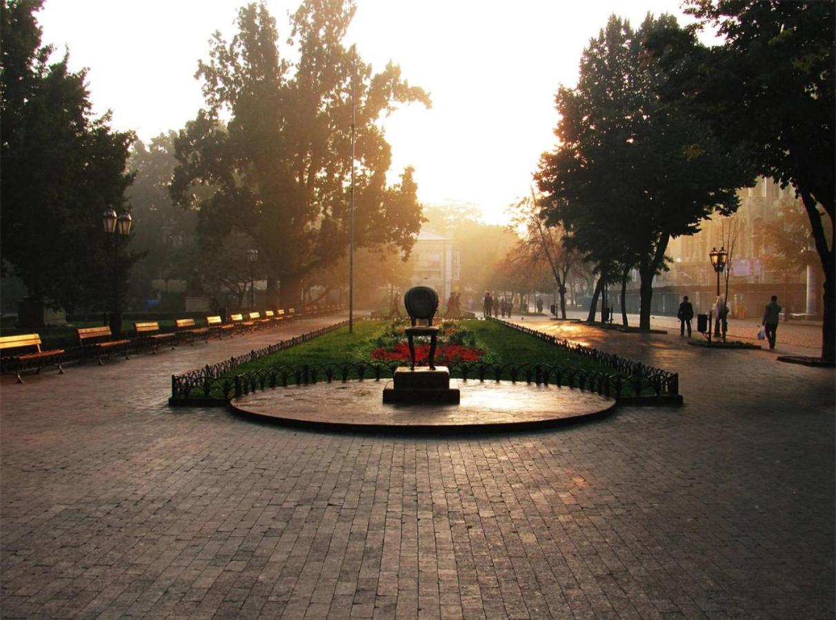 "Ваша Квартира" - У Самого Дерибаса! "Ваша Квартира" Біля Самого Дерибаса! Odesa Exterior foto